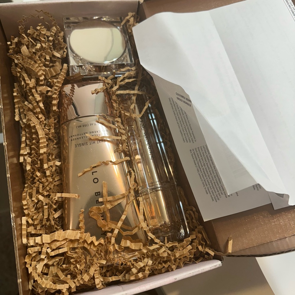 Molton Brown Silver and Clear Moisturizer & Body Oil Set